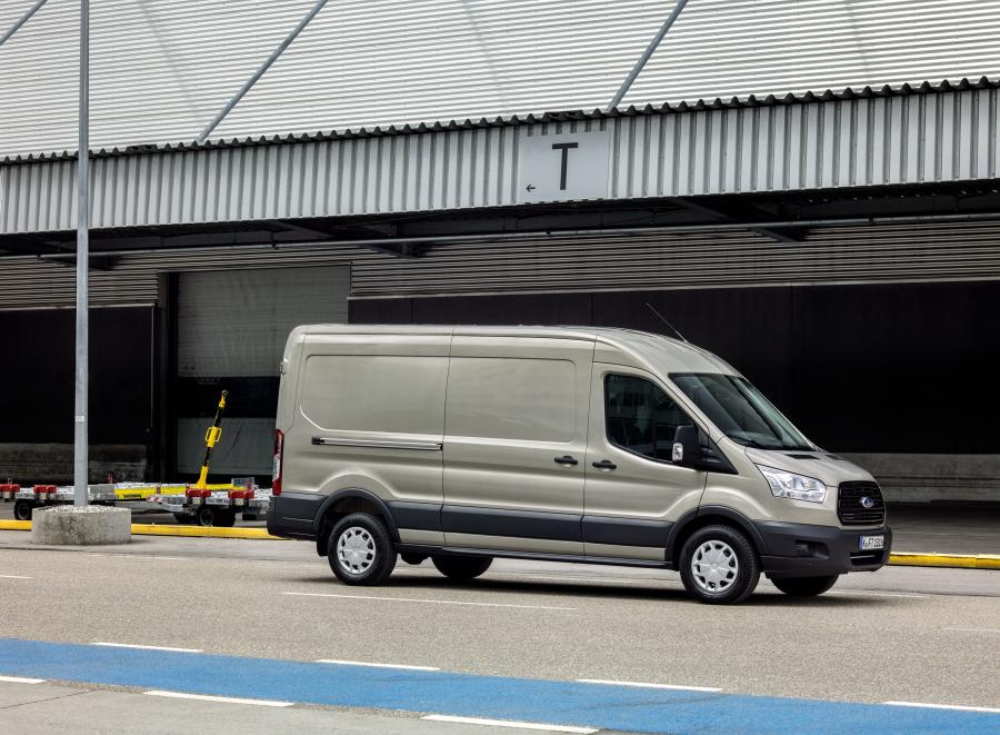  Ford Transit EcoBlue 2016 года  (фото 3 из 19)